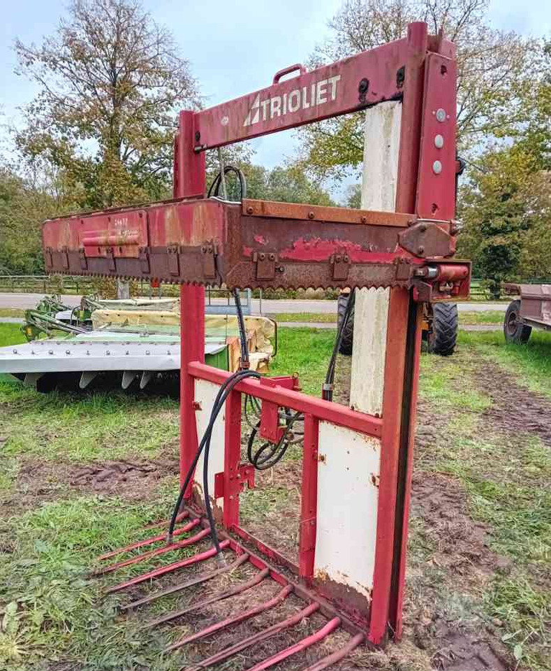 Trioliet TU170 kuilvoersnijder voermachines - Säilörehu - laitteet: kuva Trioliet TU170 kuilvoersnijder voermachines - Säilörehu - laitteet Trioliet TU170 kuilvoersnijder voermachines - Säilörehu - laitteet: kuva Trioliet TU170 kuilvoersnijder voermachines - Säilörehu - laitteet