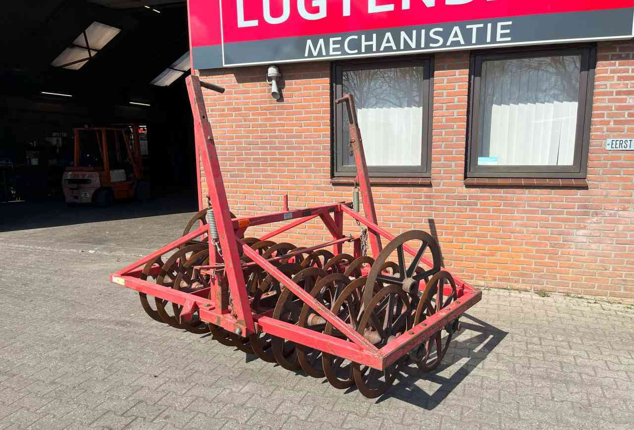Zibo VP70 11/12 vorenpakker 2,50 m. grondbewerking - Jyrä - maanviljely: kuva Zibo VP70 11/12 vorenpakker 2,50 m. grondbewerking - Jyrä - maanviljely Zibo VP70 11/12 vorenpakker 2,50 m. grondbewerking - Jyrä - maanviljely: kuva Zibo VP70 11/12 vorenpakker 2,50 m. grondbewerking - Jyrä - maanviljely