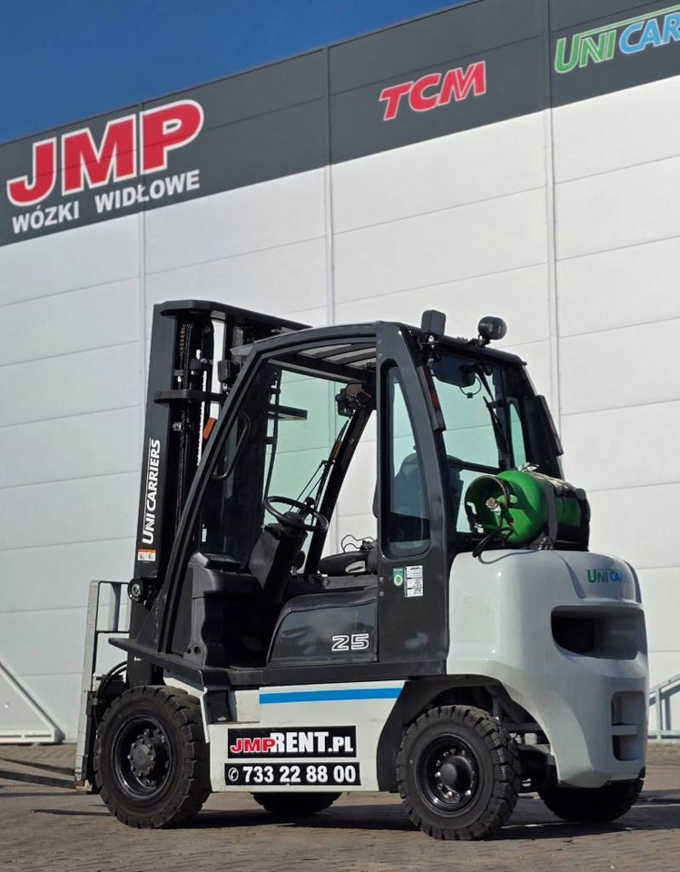 UniCarriers U1D2A25LQ DX25 1890 hrs - Kaasutrukki: kuva UniCarriers U1D2A25LQ DX25 1890 hrs - Kaasutrukki UniCarriers U1D2A25LQ DX25 1890 hrs - Kaasutrukki: kuva UniCarriers U1D2A25LQ DX25 1890 hrs - Kaasutrukki
