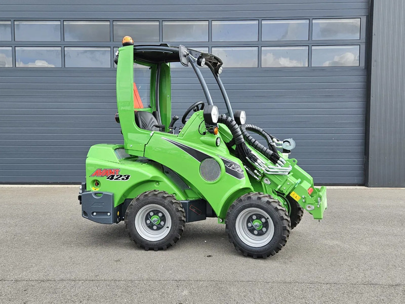 Avant 423 TDL+ Mini-shovel - Liukuohjattu telakuormaaja: kuva Avant 423 TDL+ Mini-shovel - Liukuohjattu telakuormaaja Avant 423 TDL+ Mini-shovel - Liukuohjattu telakuormaaja: kuva Avant 423 TDL+ Mini-shovel - Liukuohjattu telakuormaaja
