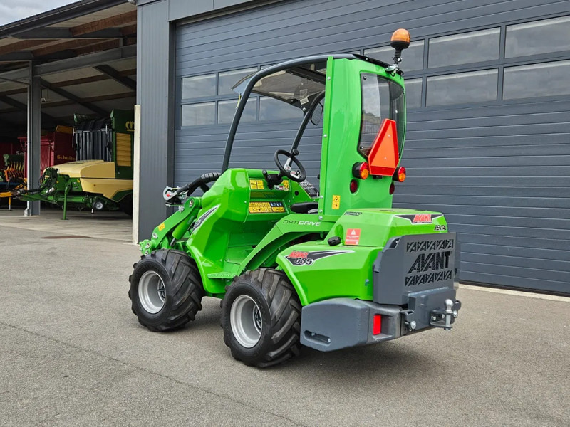 Avant 635i Rental mini-shovel - Liukuohjattu telakuormaaja: kuva Avant 635i Rental mini-shovel - Liukuohjattu telakuormaaja Avant 635i Rental mini-shovel - Liukuohjattu telakuormaaja: kuva Avant 635i Rental mini-shovel - Liukuohjattu telakuormaaja