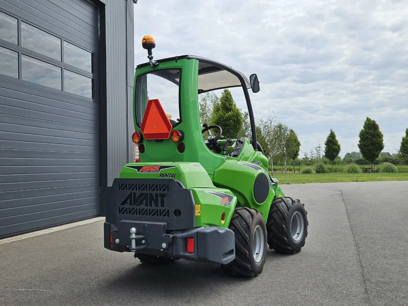 Avant 650i Rental mini-shovel - Liukuohjattu telakuormaaja: kuva Avant 650i Rental mini-shovel - Liukuohjattu telakuormaaja Avant 650i Rental mini-shovel - Liukuohjattu telakuormaaja: kuva Avant 650i Rental mini-shovel - Liukuohjattu telakuormaaja