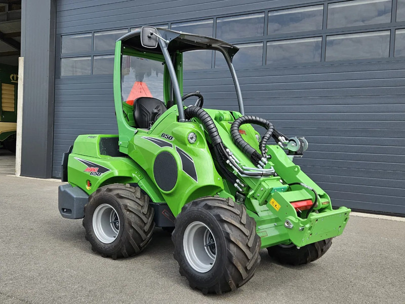Avant 650i Rental mini-shovel - Liukuohjattu telakuormaaja: kuva Avant 650i Rental mini-shovel - Liukuohjattu telakuormaaja Avant 650i Rental mini-shovel - Liukuohjattu telakuormaaja: kuva Avant 650i Rental mini-shovel - Liukuohjattu telakuormaaja