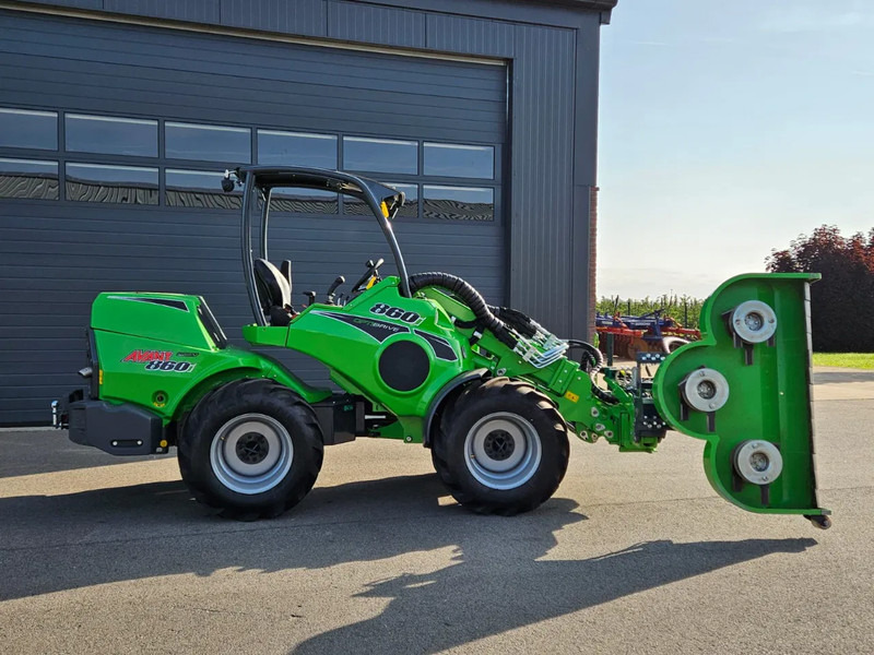 Avant 860i TDL mini-shovel - Liukuohjattu telakuormaaja: kuva Avant 860i TDL mini-shovel - Liukuohjattu telakuormaaja Avant 860i TDL mini-shovel - Liukuohjattu telakuormaaja: kuva Avant 860i TDL mini-shovel - Liukuohjattu telakuormaaja