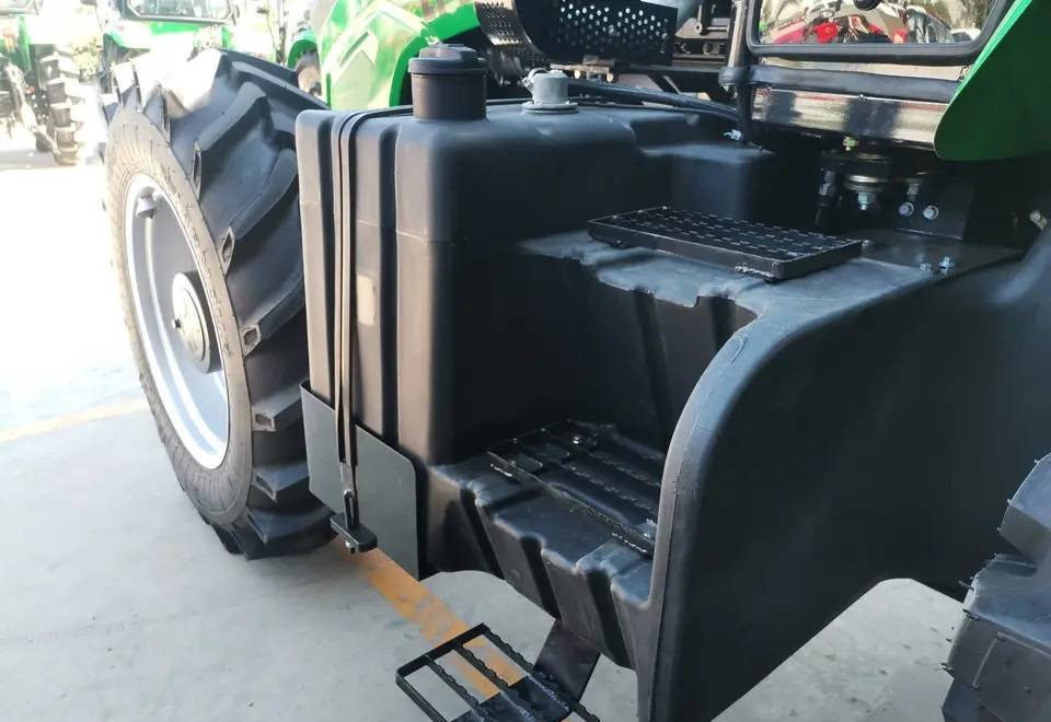 Uusi Traktori NEW MAXUS 200 HP 4x4 Tractor Warranty up to 10 YEARS НОВИЙ MAXUS 200 К.с. Трактор 4x4 Гарантія до 10 РОКІВ NOWY MAXUS 200 KM Ciągnik 4x4 Gwarancja do 10 LAT: kuva Uusi Traktori NEW MAXUS 200 HP 4x4 Tractor Warranty up to 10 YEARS НОВИЙ MAXUS 200 К.с. Трактор 4x4 Гарантія до 10 РОКІВ NOWY MAXUS 200 KM Ciągnik 4x4 Gwarancja do 10 LAT