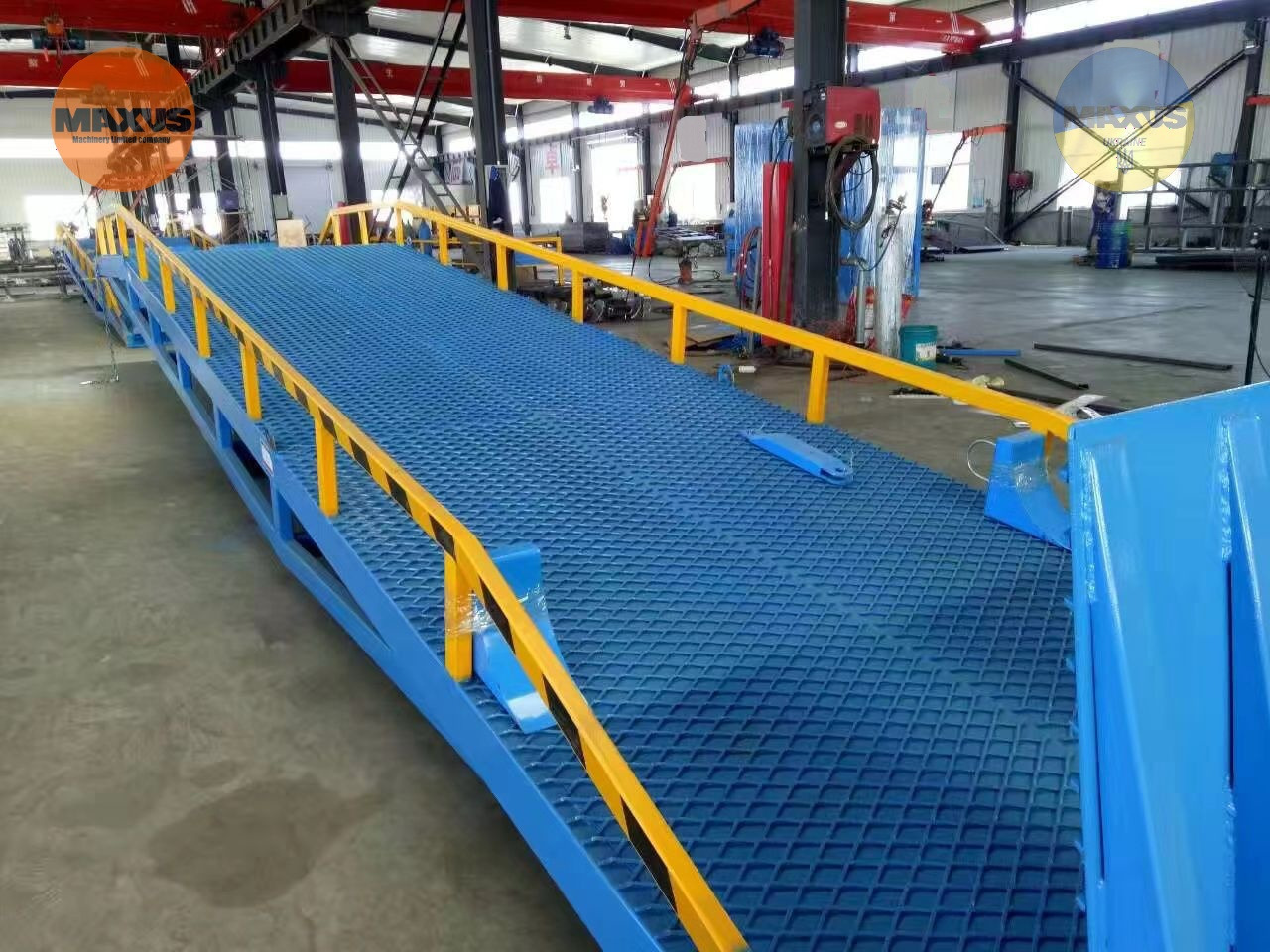 Maxus NEW mobile loading ramp with a capacity of 10 tons - Lastausramppi: kuva maxus NEW mobile loading ramp with a capacity of 10 tons - Lastausramppi Maxus NEW mobile loading ramp with a capacity of 10 tons - Lastausramppi: kuva maxus NEW mobile loading ramp with a capacity of 10 tons - Lastausramppi