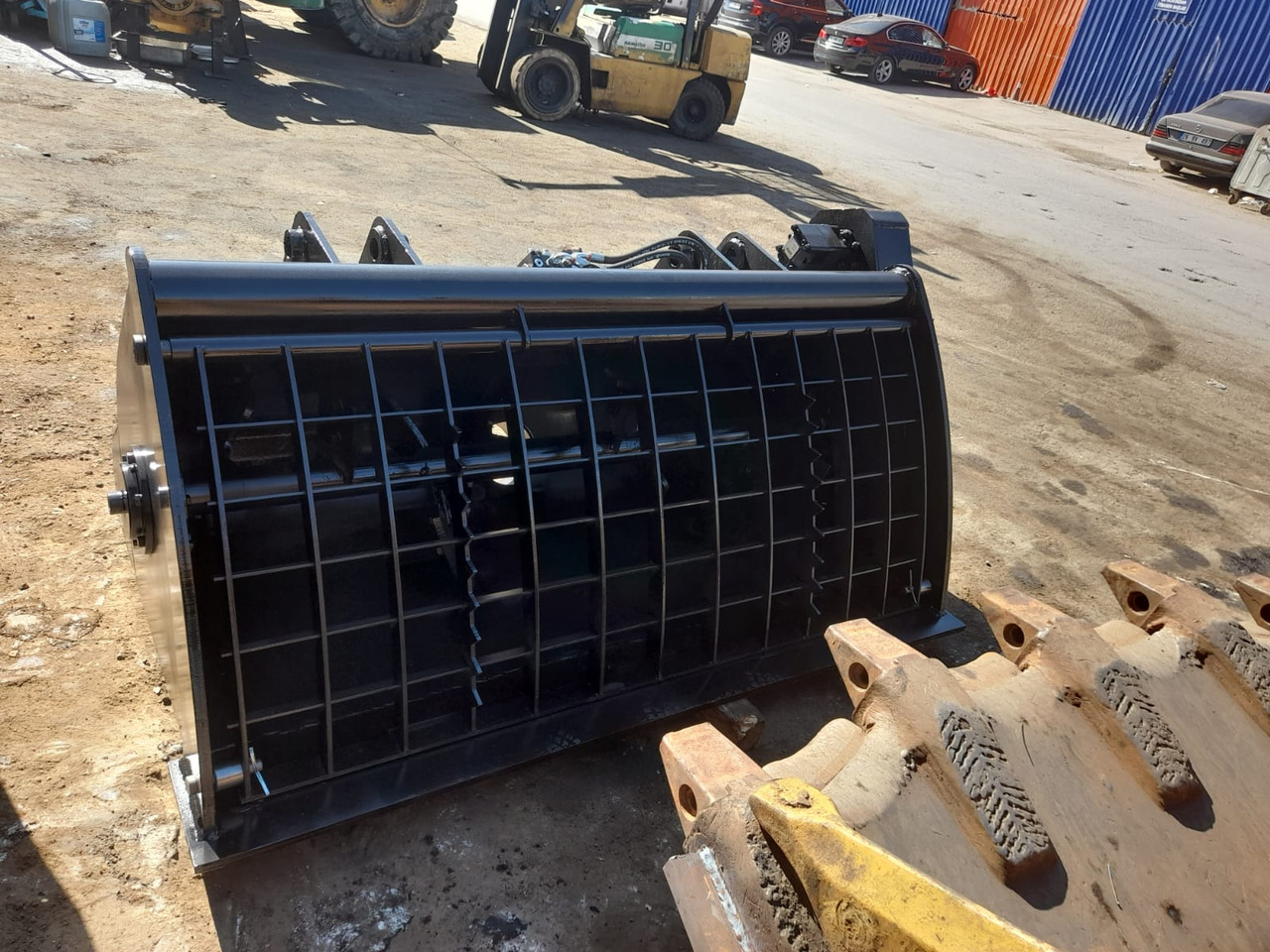 Bekoloader - Lajittelukauha - Rakennuskoneet: kuva Bekoloader - Lajittelukauha - Rakennuskoneet Bekoloader - Lajittelukauha - Rakennuskoneet: kuva Bekoloader - Lajittelukauha - Rakennuskoneet