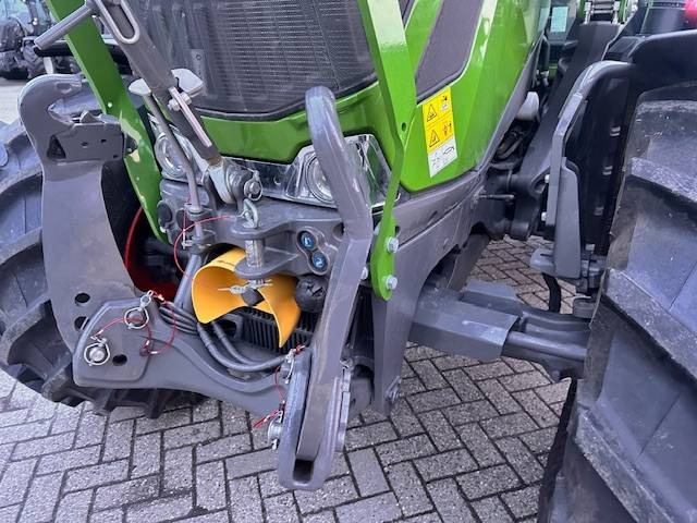 Fendt 314 Profi Plus Gen4 - Traktori: kuva Fendt 314 Profi Plus Gen4 - Traktori Fendt 314 Profi Plus Gen4 - Traktori: kuva Fendt 314 Profi Plus Gen4 - Traktori