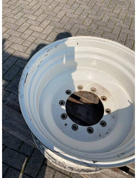 Valtra 15x30 velgen 10 gaats - Renkaat ja vanteet - Maatalouskoneet: kuva Valtra 15x30 velgen 10 gaats - Renkaat ja vanteet - Maatalouskoneet Valtra 15x30 velgen 10 gaats - Renkaat ja vanteet - Maatalouskoneet: kuva Valtra 15x30 velgen 10 gaats - Renkaat ja vanteet - Maatalouskoneet