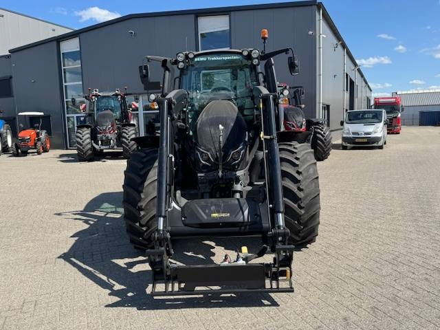 Valtra G125 Ecopower Active, 115 uur!! FH+PTO+Voorlader - Traktori: kuva Valtra G125 Ecopower Active, 115 uur!! FH+PTO+Voorlader - Traktori Valtra G125 Ecopower Active, 115 uur!! FH+PTO+Voorlader - Traktori: kuva Valtra G125 Ecopower Active, 115 uur!! FH+PTO+Voorlader - Traktori