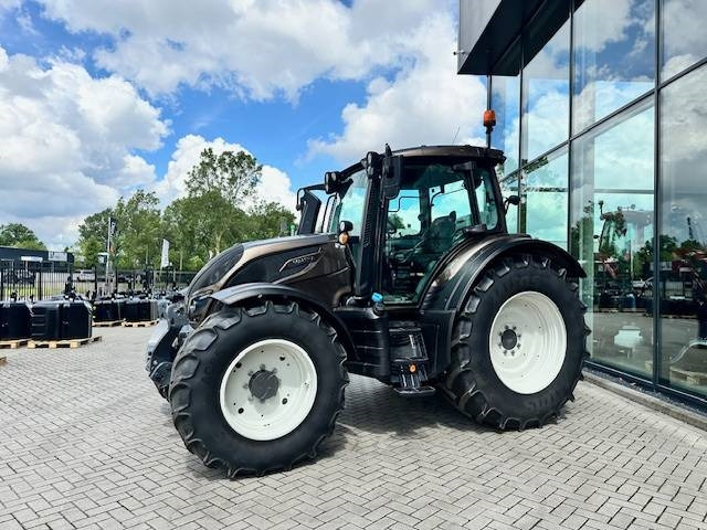 Valtra N154 Ecopower Active, 2021, 1730 uur! - Traktori: kuva Valtra N154 Ecopower Active, 2021, 1730 uur! - Traktori Valtra N154 Ecopower Active, 2021, 1730 uur! - Traktori: kuva Valtra N154 Ecopower Active, 2021, 1730 uur! - Traktori