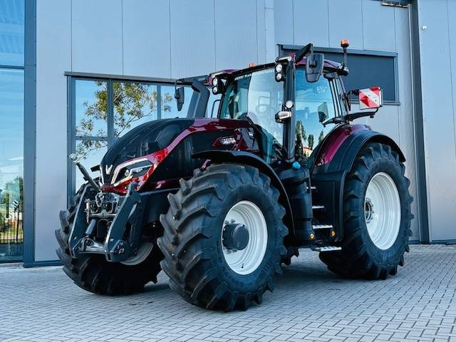 Valtra Q305 DEMO Super Compleet! - Traktori: kuva Valtra Q305 DEMO Super Compleet! - Traktori Valtra Q305 DEMO Super Compleet! - Traktori: kuva Valtra Q305 DEMO Super Compleet! - Traktori