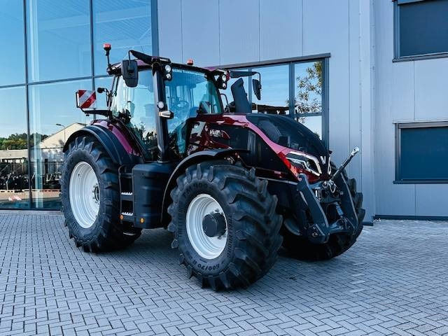 Valtra Q305 DEMO Super Compleet! - Traktori: kuva Valtra Q305 DEMO Super Compleet! - Traktori Valtra Q305 DEMO Super Compleet! - Traktori: kuva Valtra Q305 DEMO Super Compleet! - Traktori