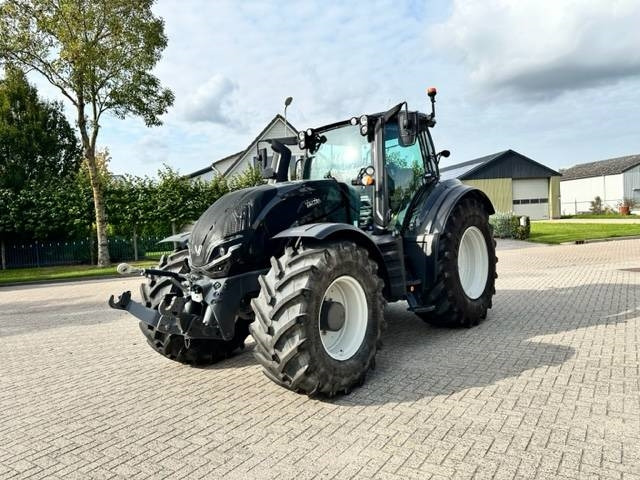 Valtra T235 Direct Smart Touch TWINTRAC! 745 HOURS - Traktori: kuva Valtra T235 Direct Smart Touch TWINTRAC! 745 HOURS - Traktori Valtra T235 Direct Smart Touch TWINTRAC! 745 HOURS - Traktori: kuva Valtra T235 Direct Smart Touch TWINTRAC! 745 HOURS - Traktori