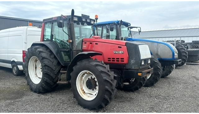 Valtra Valmet 8450, Voorasvering! - Traktori: kuva Valtra Valmet 8450, Voorasvering! - Traktori Valtra Valmet 8450, Voorasvering! - Traktori: kuva Valtra Valmet 8450, Voorasvering! - Traktori