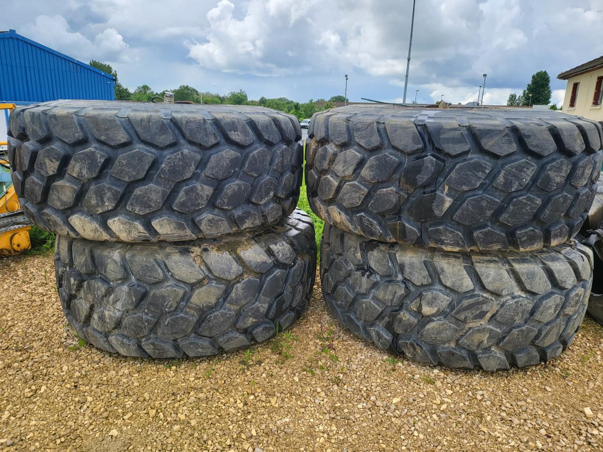 Bridgestone - Rengas - Rakennuskoneet: kuva Bridgestone - Rengas - Rakennuskoneet Bridgestone - Rengas - Rakennuskoneet: kuva Bridgestone - Rengas - Rakennuskoneet