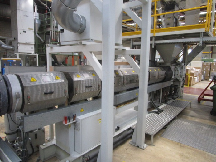 AMUT FLAT FILM EXTRUDER EA-160 FÜR PS/PP - Pakkauskone: kuva AMUT FLAT FILM EXTRUDER EA-160 FÜR PS/PP - Pakkauskone AMUT FLAT FILM EXTRUDER EA-160 FÜR PS/PP - Pakkauskone: kuva AMUT FLAT FILM EXTRUDER EA-160 FÜR PS/PP - Pakkauskone