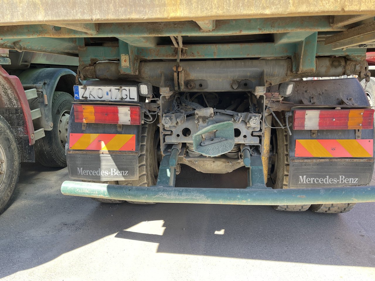 MERCEDES-BENZ Actros 3331 - Kippiauto kuorma-auto: kuva MERCEDES-BENZ Actros 3331 - Kippiauto kuorma-auto MERCEDES-BENZ Actros 3331 - Kippiauto kuorma-auto: kuva MERCEDES-BENZ Actros 3331 - Kippiauto kuorma-auto