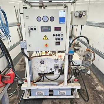 Kunnallis-/ Erikoisajoneuvot, Kuorma-auto Volvo Industrial pressure washer: kuva Kunnallis-/ Erikoisajoneuvot, Kuorma-auto Volvo Industrial pressure washer