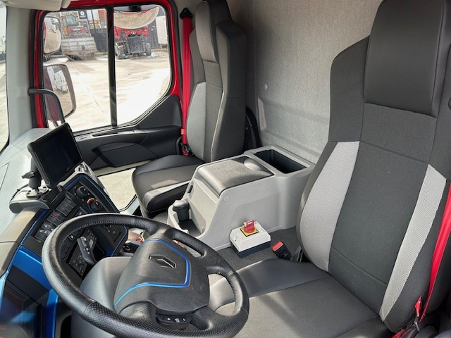 Renault Trucks D - Kuorma-auto, Sähkökuorma-auto: kuva Renault Trucks D - Kuorma-auto, Sähkökuorma-auto Renault Trucks D - Kuorma-auto, Sähkökuorma-auto: kuva Renault Trucks D - Kuorma-auto, Sähkökuorma-auto