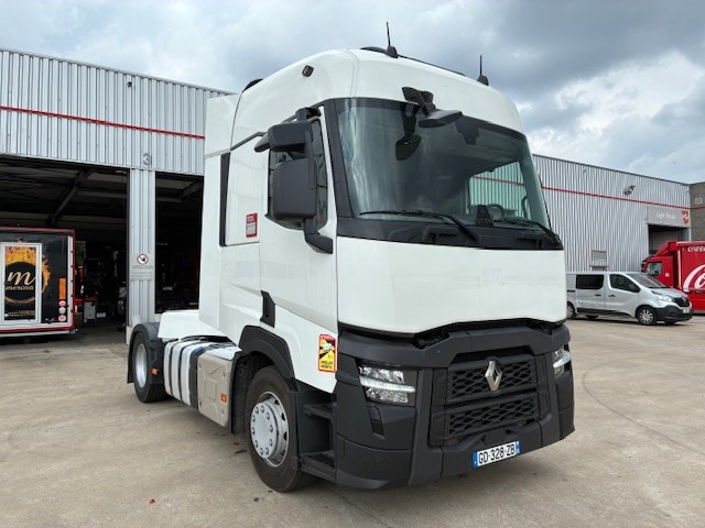 Renault Trucks T - Vetopöytäauto: kuva Renault Trucks T - Vetopöytäauto Renault Trucks T - Vetopöytäauto: kuva Renault Trucks T - Vetopöytäauto