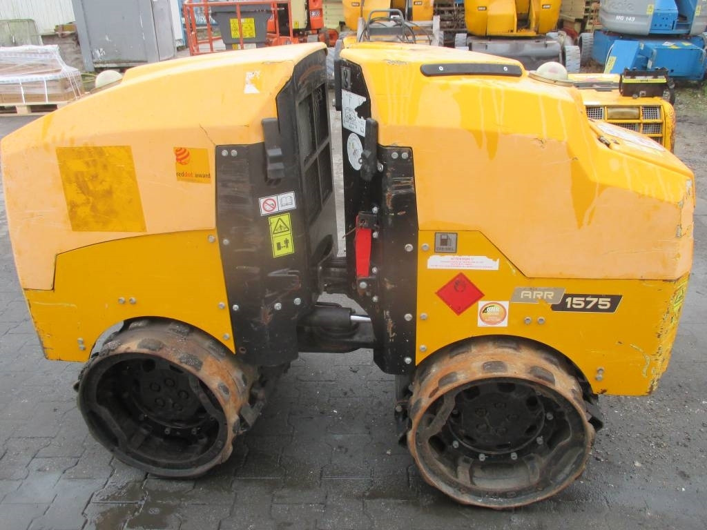 Ammann ARR 1575 - Tiejyrä: kuva Ammann ARR 1575 - Tiejyrä Ammann ARR 1575 - Tiejyrä: kuva Ammann ARR 1575 - Tiejyrä