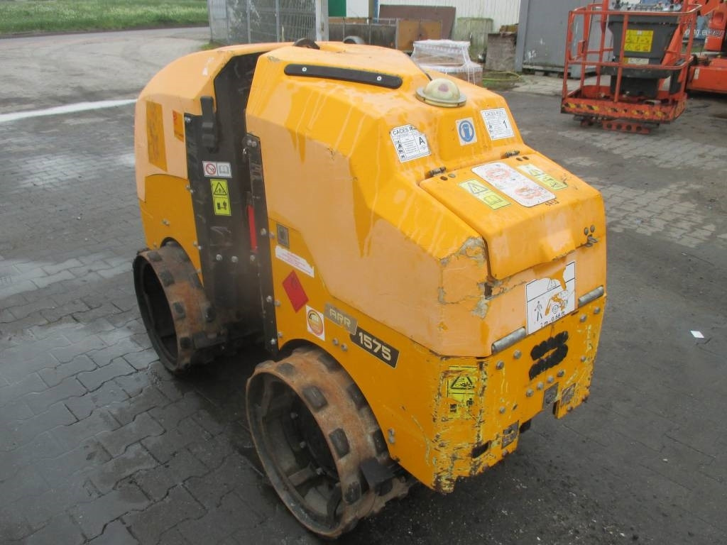 Ammann ARR 1575 - Tiejyrä: kuva Ammann ARR 1575 - Tiejyrä Ammann ARR 1575 - Tiejyrä: kuva Ammann ARR 1575 - Tiejyrä