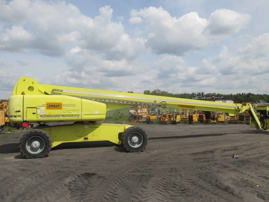 Genie S 105  - Kuukulkija: kuva Genie S 105  - Kuukulkija Genie S 105  - Kuukulkija: kuva Genie S 105  - Kuukulkija