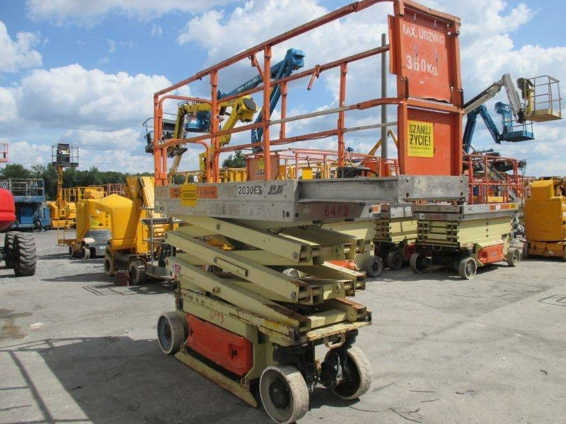 JLG 2030 ES - Saksilava: kuva JLG 2030 ES - Saksilava JLG 2030 ES - Saksilava: kuva JLG 2030 ES - Saksilava