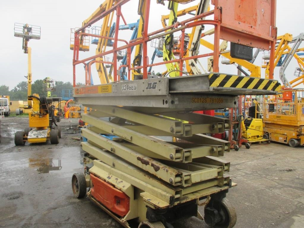 JLG 3246 ES - Saksilava: kuva JLG 3246 ES - Saksilava JLG 3246 ES - Saksilava: kuva JLG 3246 ES - Saksilava