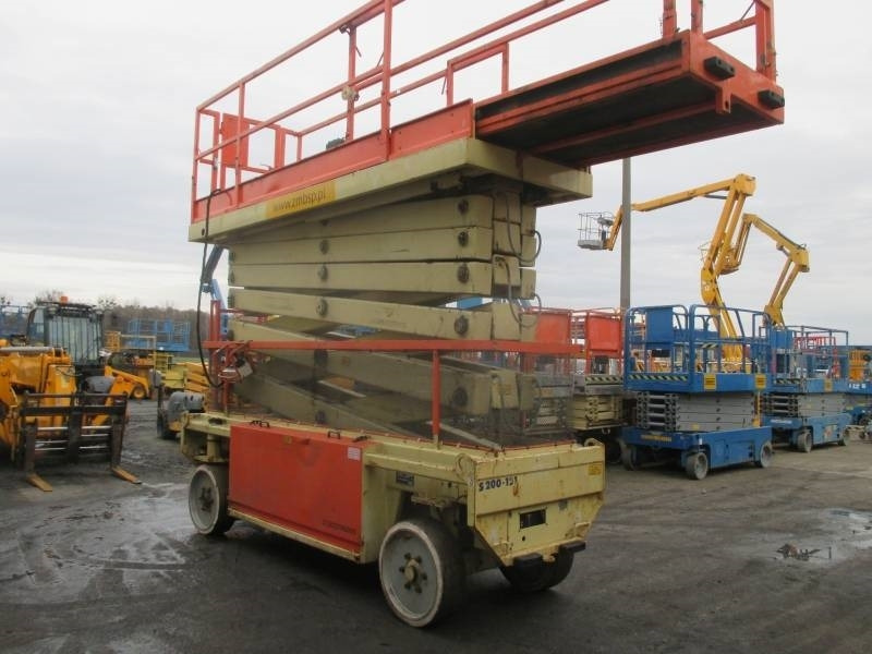 JLG Liftlux 180-12 - Saksilava: kuva JLG Liftlux 180-12 - Saksilava JLG Liftlux 180-12 - Saksilava: kuva JLG Liftlux 180-12 - Saksilava