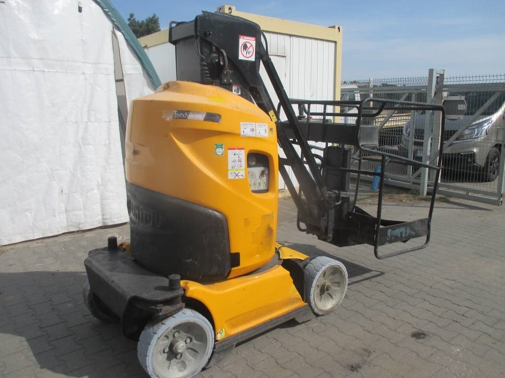 Manitou 100 VJR - Pystymastonostin: kuva Manitou 100 VJR - Pystymastonostin Manitou 100 VJR - Pystymastonostin: kuva Manitou 100 VJR - Pystymastonostin