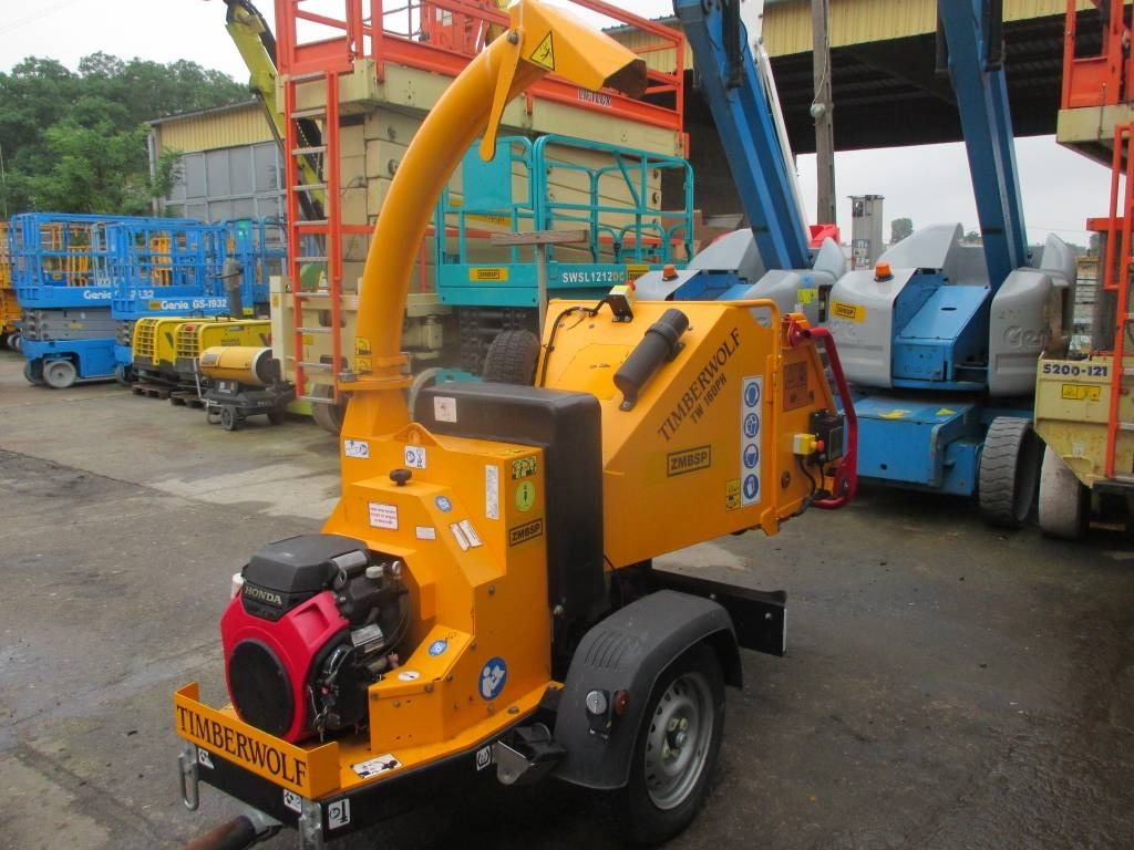 Timberwolf TW160PH - Hakkuri: kuva Timberwolf TW160PH - Hakkuri Timberwolf TW160PH - Hakkuri: kuva Timberwolf TW160PH - Hakkuri