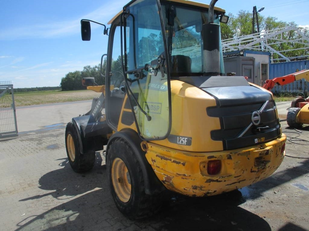 Volvo L 25 F  - Pyöräkuormaaja: kuva Volvo L 25 F  - Pyöräkuormaaja Volvo L 25 F  - Pyöräkuormaaja: kuva Volvo L 25 F  - Pyöräkuormaaja