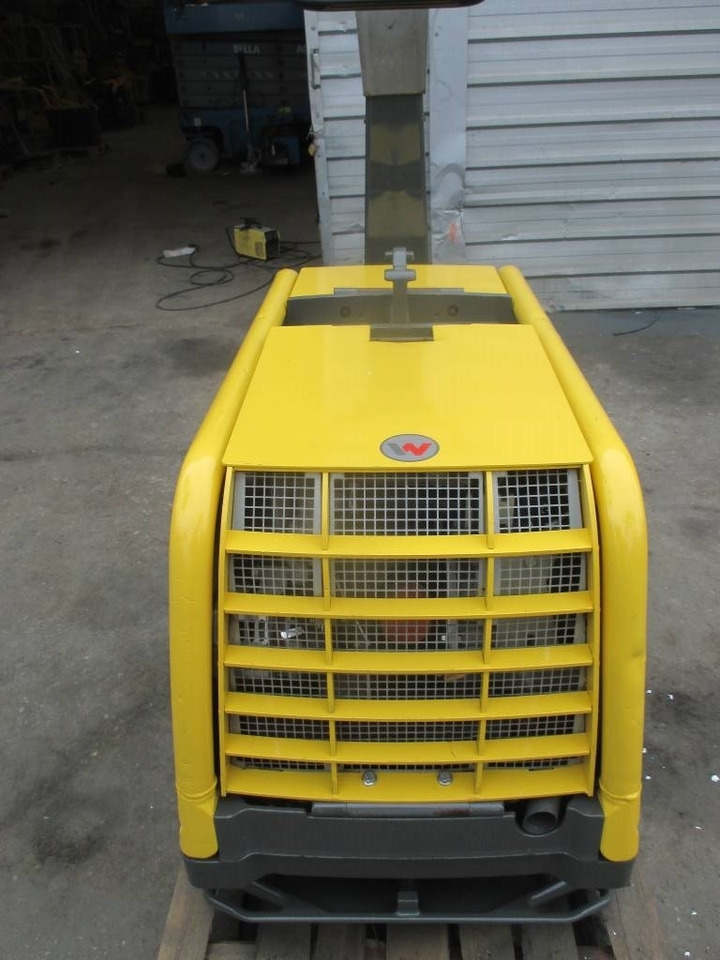 Wacker Neuson DPU80 LEM670 - Tiivistyskone: kuva Wacker Neuson DPU80 LEM670 - Tiivistyskone Wacker Neuson DPU80 LEM670 - Tiivistyskone: kuva Wacker Neuson DPU80 LEM670 - Tiivistyskone