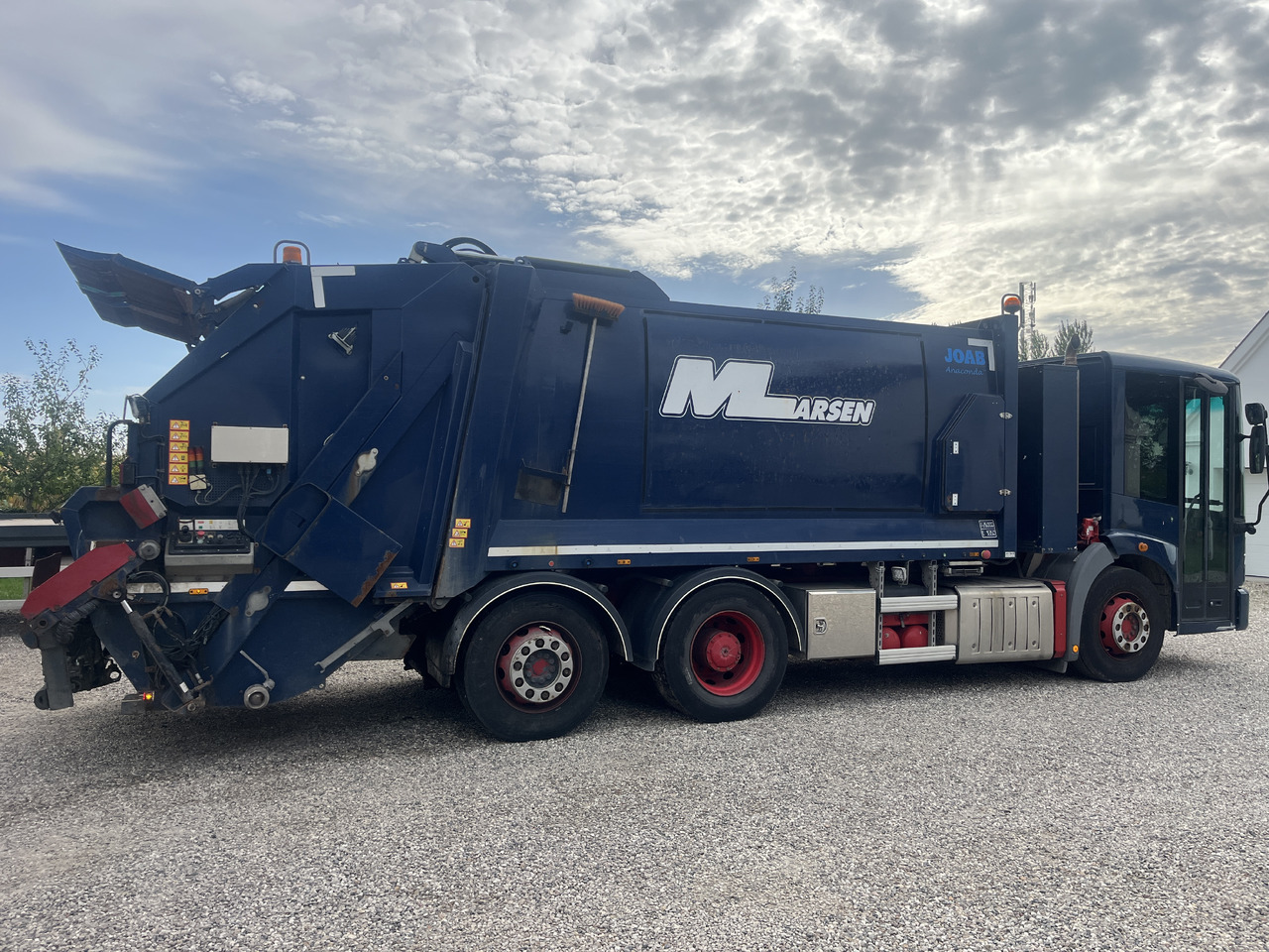 MERCEDES-BENZ Econic 2630 2 camber - Roska-auto: kuva MERCEDES-BENZ Econic 2630 2 camber - Roska-auto MERCEDES-BENZ Econic 2630 2 camber - Roska-auto: kuva MERCEDES-BENZ Econic 2630 2 camber - Roska-auto