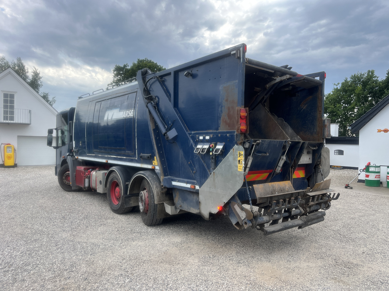 Roska-auto MERCEDES-BENZ Econic 2630  2 camper NTM: kuva Roska-auto MERCEDES-BENZ Econic 2630  2 camper NTM