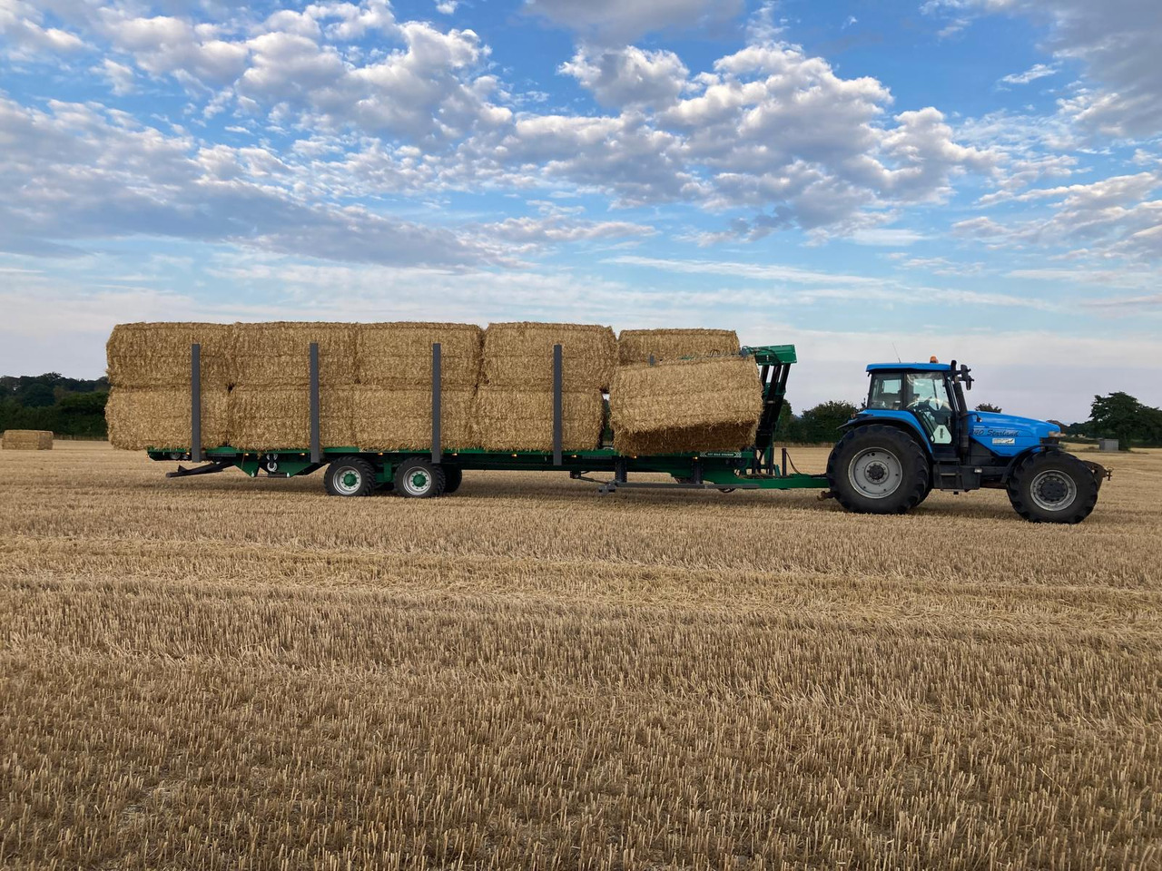 GST BALE STACKER - Silppurivaunu: kuva GST BALE STACKER - Silppurivaunu GST BALE STACKER - Silppurivaunu: kuva GST BALE STACKER - Silppurivaunu