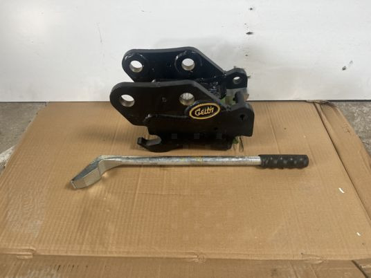 Attache rapide pour minipelle de 0.8T à 2T - Pikaliitin: kuva Attache rapide pour minipelle de 0.8T à 2T - Pikaliitin Attache rapide pour minipelle de 0.8T à 2T - Pikaliitin: kuva Attache rapide pour minipelle de 0.8T à 2T - Pikaliitin