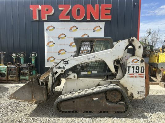 Bobcat T190 à 18500 € HT - Liukuohjattu kuormaaja: kuva Bobcat T190 à 18500 € HT - Liukuohjattu kuormaaja Bobcat T190 à 18500 € HT - Liukuohjattu kuormaaja: kuva Bobcat T190 à 18500 € HT - Liukuohjattu kuormaaja