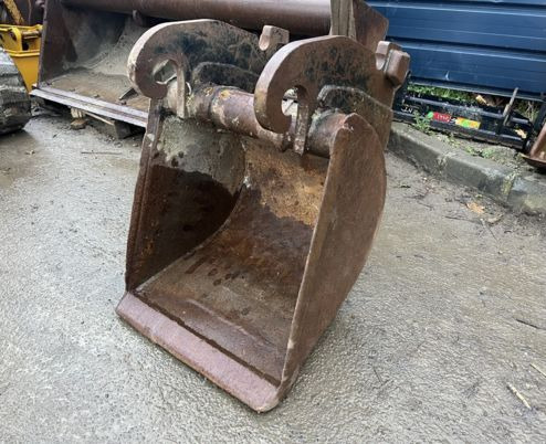 Godet de tranchée verachtert cw 20s / cw 30s - Kaivinkoneen kauha: kuva Godet de tranchée verachtert cw 20s / cw 30s - Kaivinkoneen kauha Godet de tranchée verachtert cw 20s / cw 30s - Kaivinkoneen kauha: kuva Godet de tranchée verachtert cw 20s / cw 30s - Kaivinkoneen kauha
