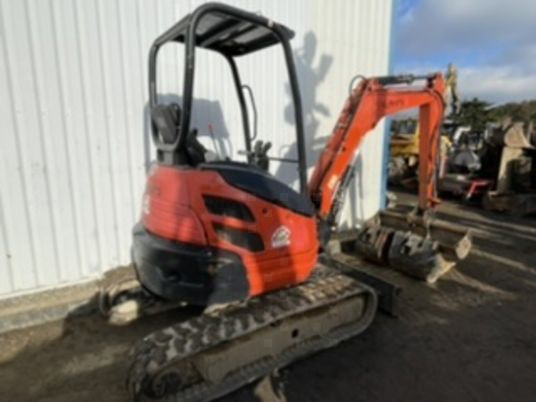 Kubota U25-3EU Canopy - Minikuormaaja: kuva Kubota U25-3EU Canopy - Minikuormaaja Kubota U25-3EU Canopy - Minikuormaaja: kuva Kubota U25-3EU Canopy - Minikuormaaja