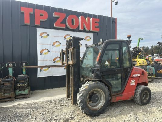 Manitou MH25-4 4X4 à 23500 € HT - Maastotrukki: kuva Manitou MH25-4 4X4 à 23500 € HT - Maastotrukki Manitou MH25-4 4X4 à 23500 € HT - Maastotrukki: kuva Manitou MH25-4 4X4 à 23500 € HT - Maastotrukki