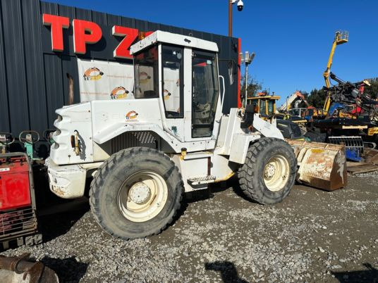 Venieri Case 421B à 13 500 € HT - Pyöräkuormaaja: kuva Venieri Case 421B à 13 500 € HT - Pyöräkuormaaja Venieri Case 421B à 13 500 € HT - Pyöräkuormaaja: kuva Venieri Case 421B à 13 500 € HT - Pyöräkuormaaja