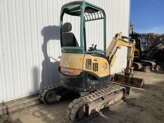 Yanmar VIO25-4 Canopy - Minikuormaaja: kuva Yanmar VIO25-4 Canopy - Minikuormaaja Yanmar VIO25-4 Canopy - Minikuormaaja: kuva Yanmar VIO25-4 Canopy - Minikuormaaja