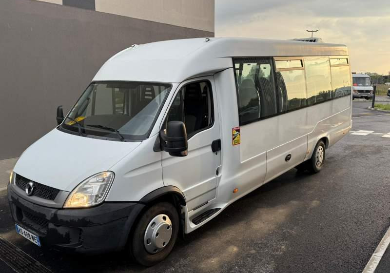Iveco Daily DURISOTTI / 28miejsc - Esikaupunkien linja: kuva Iveco Daily DURISOTTI / 28miejsc - Esikaupunkien linja Iveco Daily DURISOTTI / 28miejsc - Esikaupunkien linja: kuva Iveco Daily DURISOTTI / 28miejsc - Esikaupunkien linja