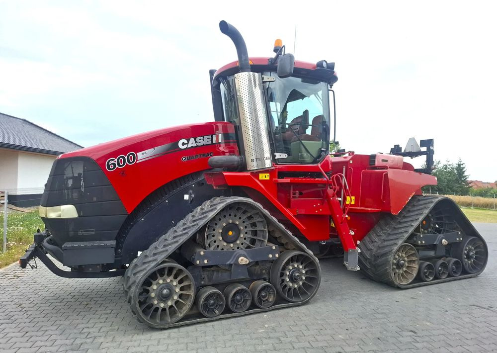 Case IH Quadtrac 600 2013 Rok, 9070 mtg, Nie Malowany, Stan Bardzo Dobry - Traktori: kuva Case IH Quadtrac 600 2013 Rok, 9070 mtg, Nie Malowany, Stan Bardzo Dobry - Traktori Case IH Quadtrac 600 2013 Rok, 9070 mtg, Nie Malowany, Stan Bardzo Dobry - Traktori: kuva Case IH Quadtrac 600 2013 Rok, 9070 mtg, Nie Malowany, Stan Bardzo Dobry - Traktori