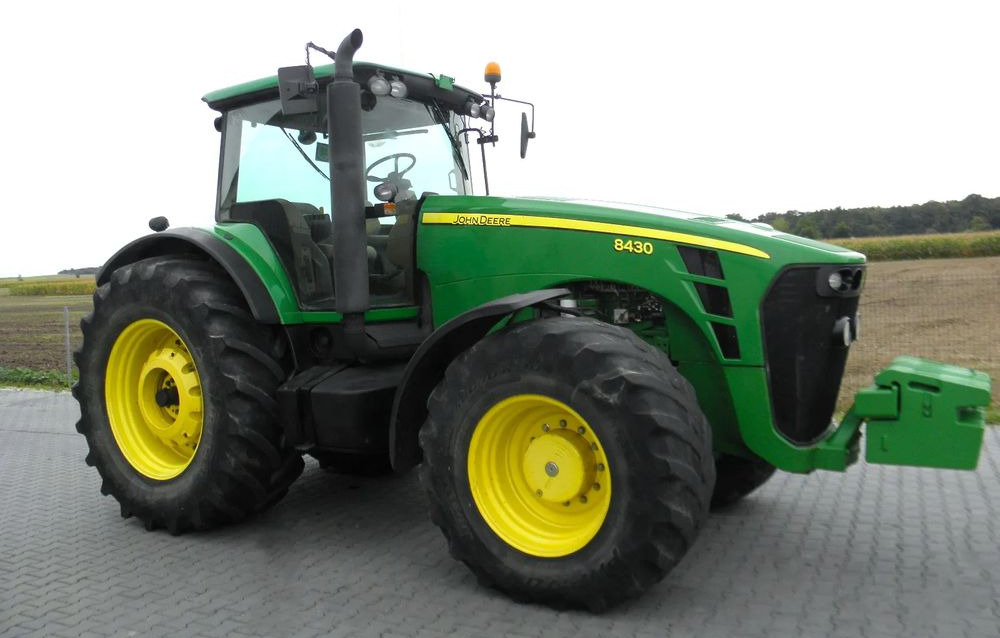 John Deere 8430 2008 Rok, Nie Malowany, Stan Bardzo Dobry - Traktori: kuva  John Deere 8430 2008 Rok, Nie Malowany, Stan Bardzo Dobry - Traktori John Deere 8430 2008 Rok, Nie Malowany, Stan Bardzo Dobry - Traktori: kuva  John Deere 8430 2008 Rok, Nie Malowany, Stan Bardzo Dobry - Traktori