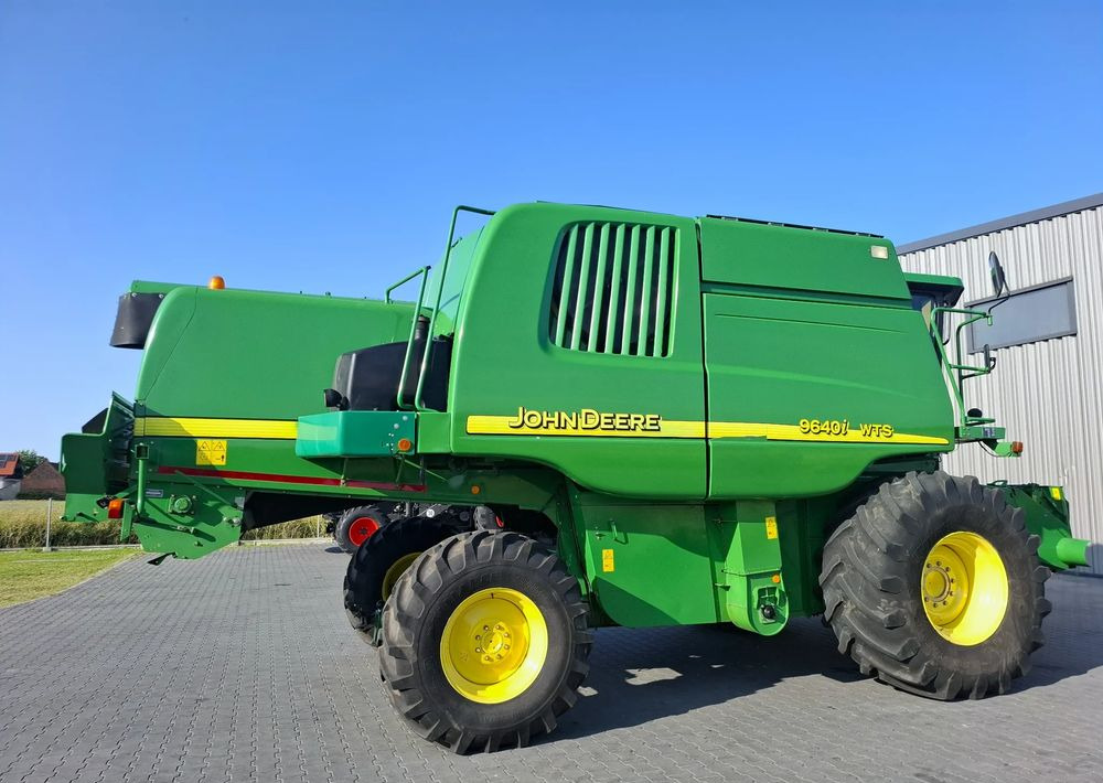 John Deere WTS 9640i 2005 Rok, heder 6,1m, Stol do rzepaku, Nie Malowany, Stan Bardzo Dobry - Leikkuupuimuri: kuva John Deere WTS 9640i 2005 Rok, heder 6,1m, Stol do rzepaku, Nie Malowany, Stan Bardzo Dobry - Leikkuupuimuri John Deere WTS 9640i 2005 Rok, heder 6,1m, Stol do rzepaku, Nie Malowany, Stan Bardzo Dobry - Leikkuupuimuri: kuva John Deere WTS 9640i 2005 Rok, heder 6,1m, Stol do rzepaku, Nie Malowany, Stan Bardzo Dobry - Leikkuupuimuri