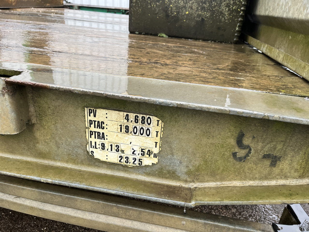 ECIM - Koneenkuljetusvaunu: kuva ECIM - Koneenkuljetusvaunu ECIM - Koneenkuljetusvaunu: kuva ECIM - Koneenkuljetusvaunu